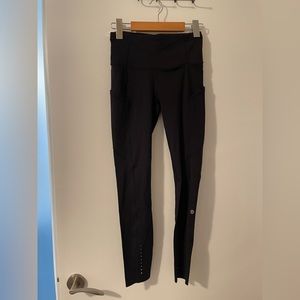 Lululemon run swift (?)